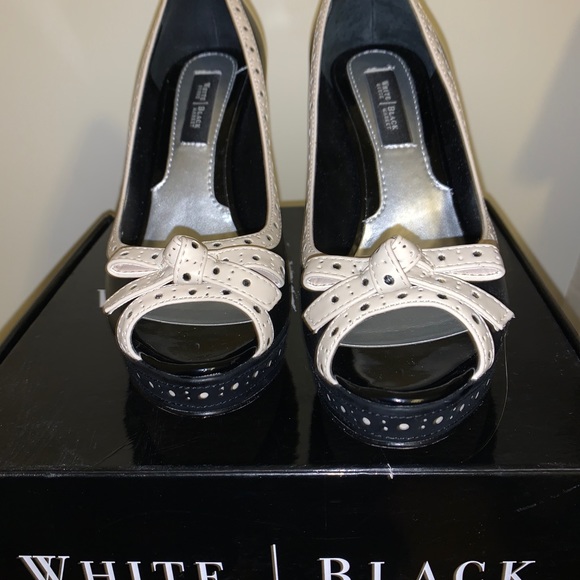 Nice pair of shoes - Picture 4 of 4